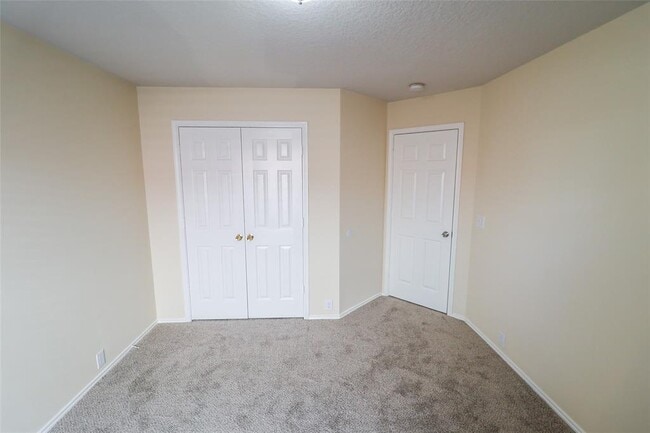 Building Photo - 18611 Woodbreeze Dr