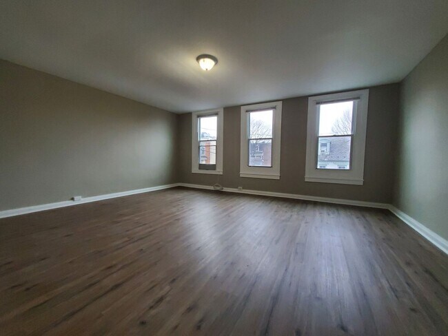 Building Photo - 209 N Eighth St