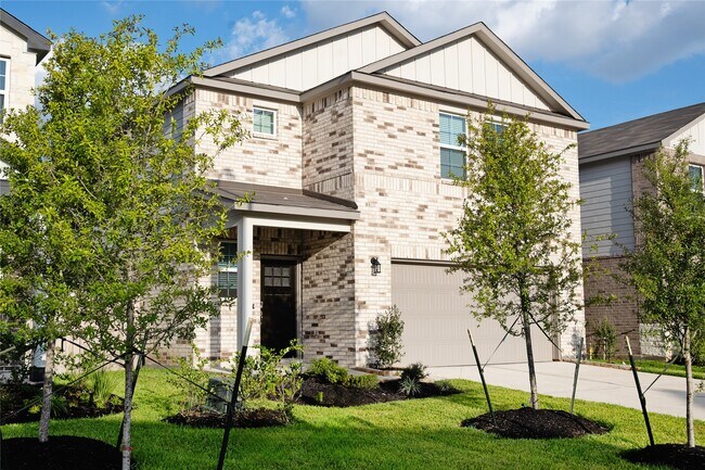 Building Photo - 211 Brazen Forest Trl