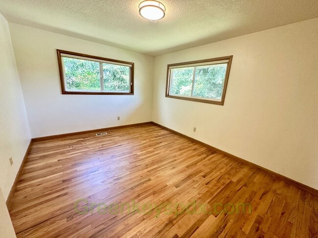 Building Photo - Mid-Century Classic House in Reedwood Neig...