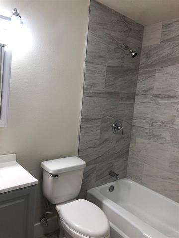 Building Photo - 601 Bur Oak Dr