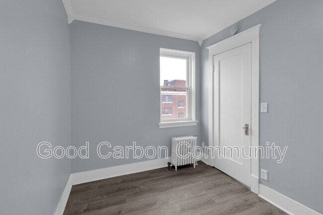 Building Photo - 7 E Depew Ave