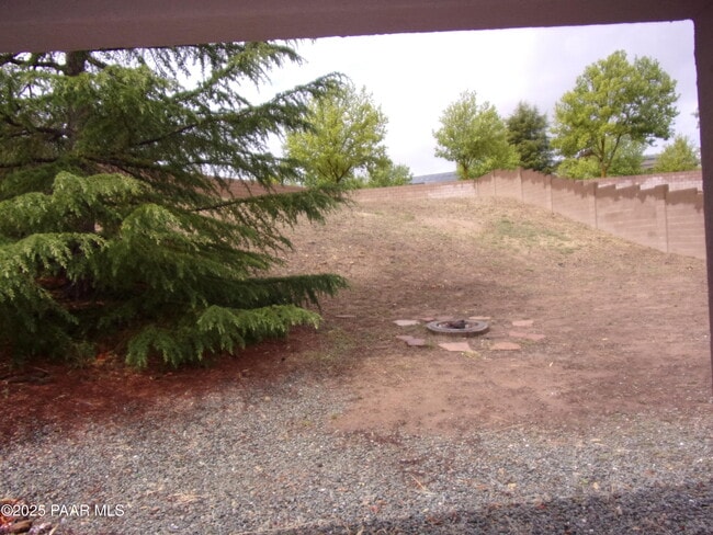 Building Photo - 6815 E Sandhurst Dr
