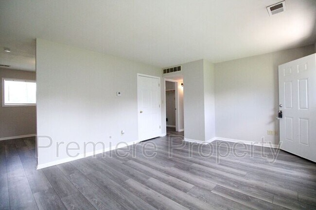 Building Photo - 18824 E Wigwam Dr
