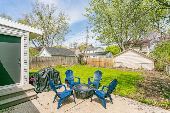 Building Photo - 136 Lattimore Rd