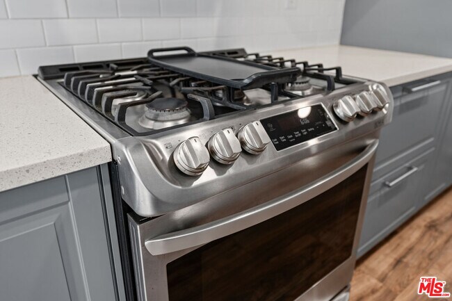 Building Photo - 17114 Palisades Cir