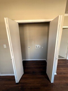 Washer/Dryer Hook up - 1206 Walnut St