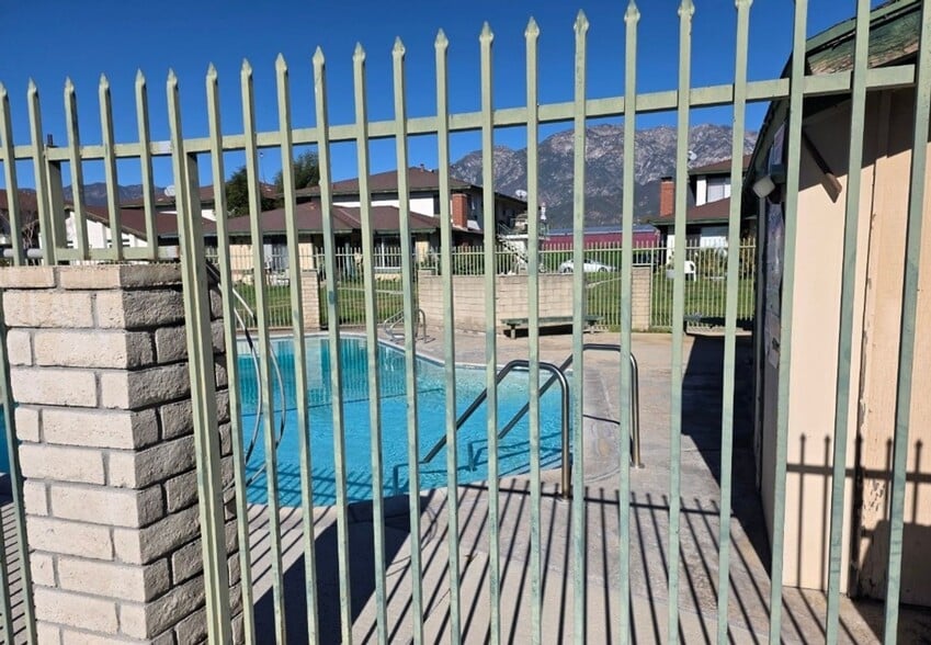 Building Photo - 8778 Lomita Dr