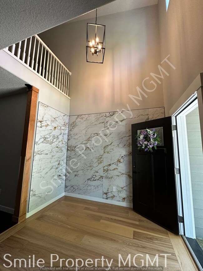 Building Photo - 4524 SE Oakhurst St