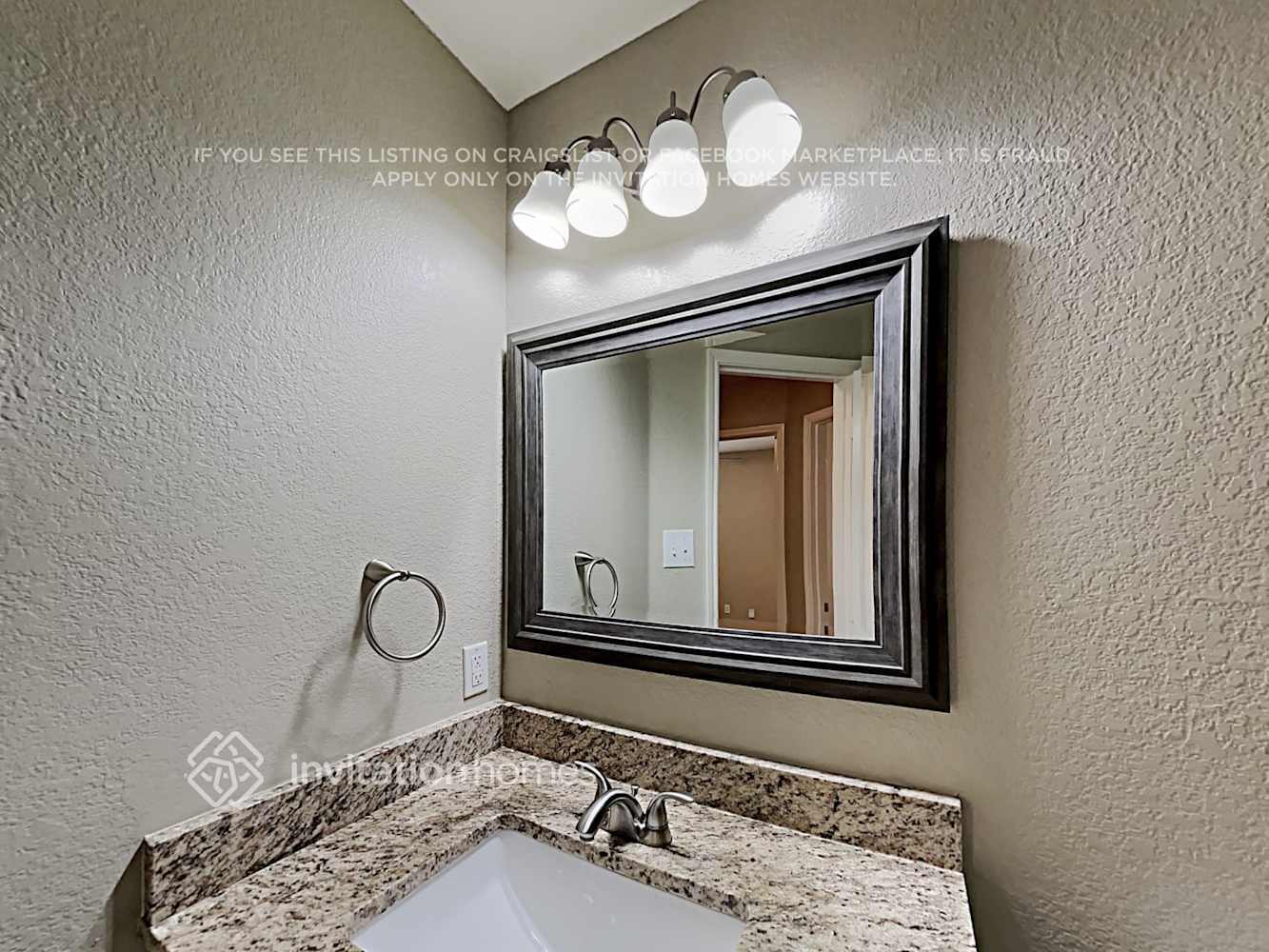 Building Photo - 562 Hickory Ln