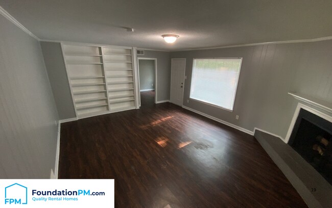 Building Photo - 2564 Lynnfield Rd