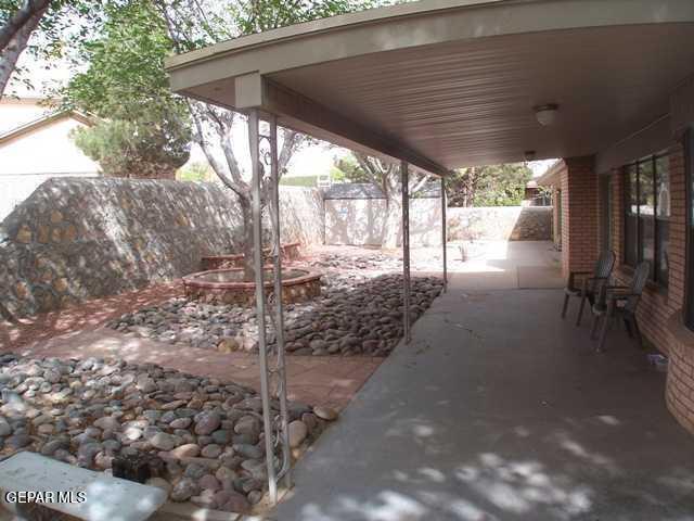 Building Photo - 1633 Charles Owens Dr