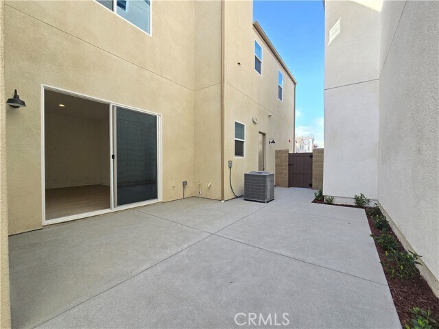 Building Photo - 179 Yugen