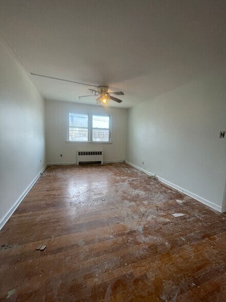 119 Hobart Ave 3 - 117 Hobart Ave