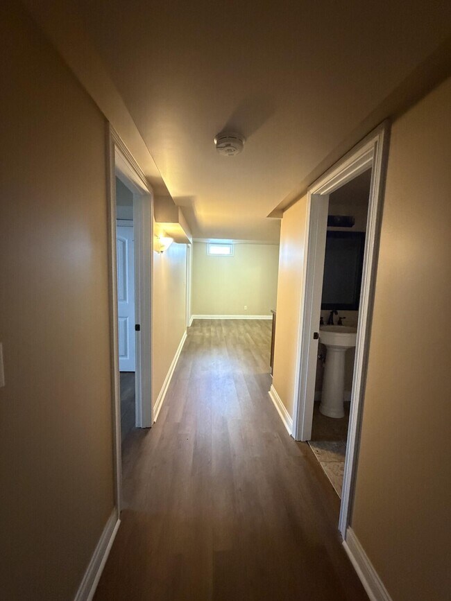 Building Photo - 110 Pineur Rd