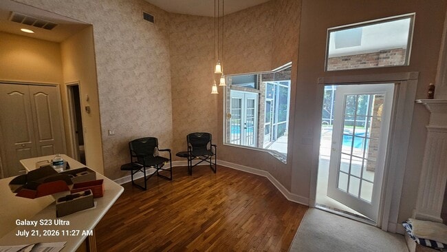Building Photo - 12 Foxfords Chase