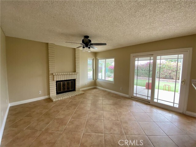 Building Photo - 22817 Sweet Pea Cir