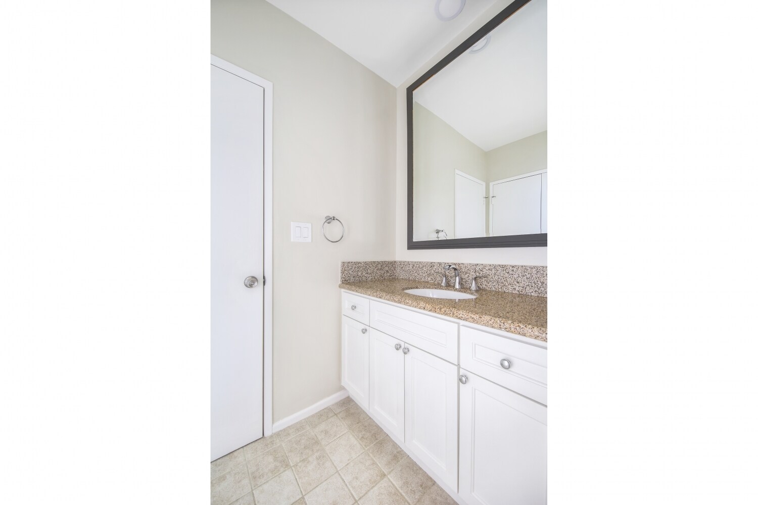 Building Photo - 1020 19th St