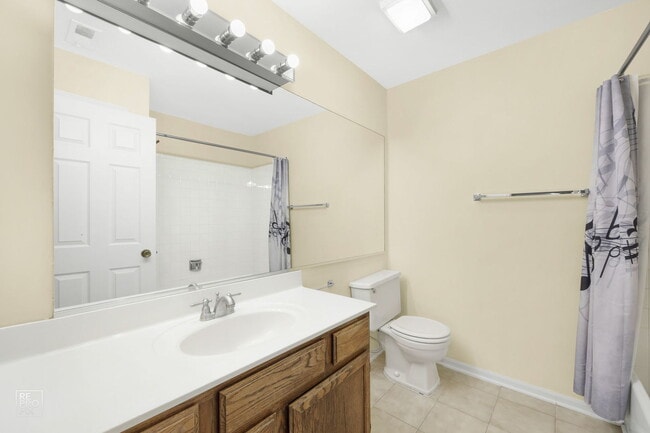 Building Photo - 1081 Courtland Dr