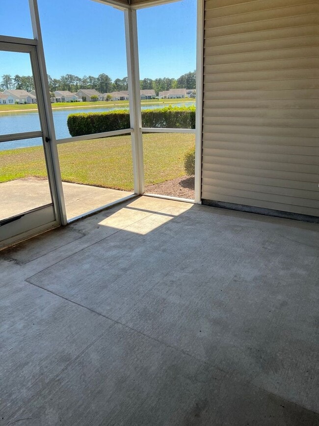 Building Photo - Large 3BR, 2BA in Windsor Plantation