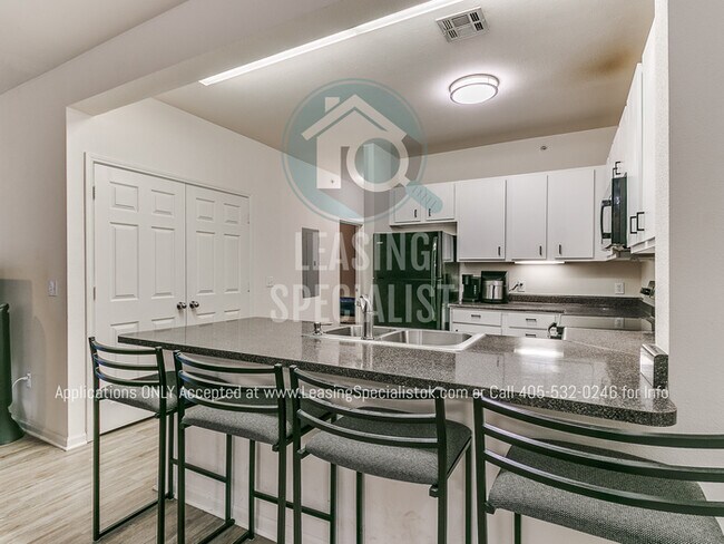Building Photo - HALF OFF 1ST MONTHS RENT MOVE - IN SPECIAL...