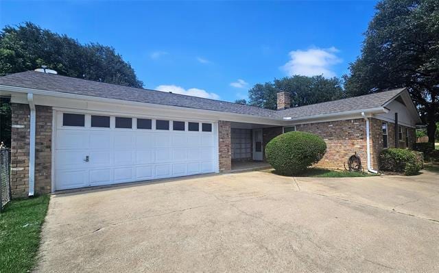 Building Photo - 801 Livingston Dr