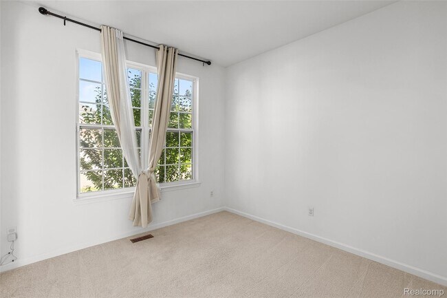 Building Photo - 7722 Ryder Dr
