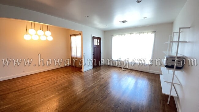 Building Photo - Lovely Home in a Quiet Neighborhood