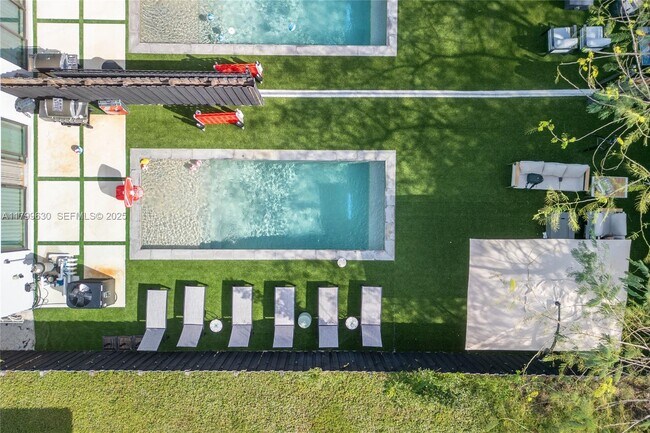 Building Photo - 416 NW 52nd St