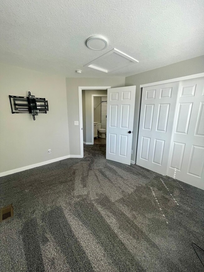 Building Photo - Lovley 3 bedroom home located in Steston H...