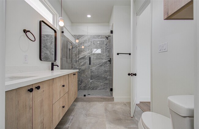 Building Photo - 4605 Edison St