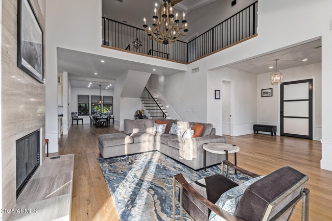 Building Photo - 3810 E Campbell Ave