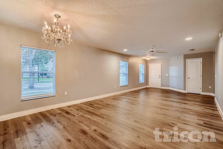 Building Photo - 13518 Red Ear Ct