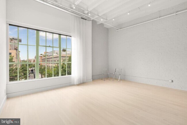 Building Photo - 1515 14th St NW