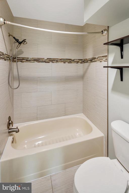 Building Photo - 12867 Mill House Ct