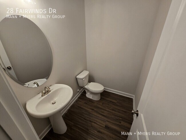 Building Photo - 28 Fairwinds Dr