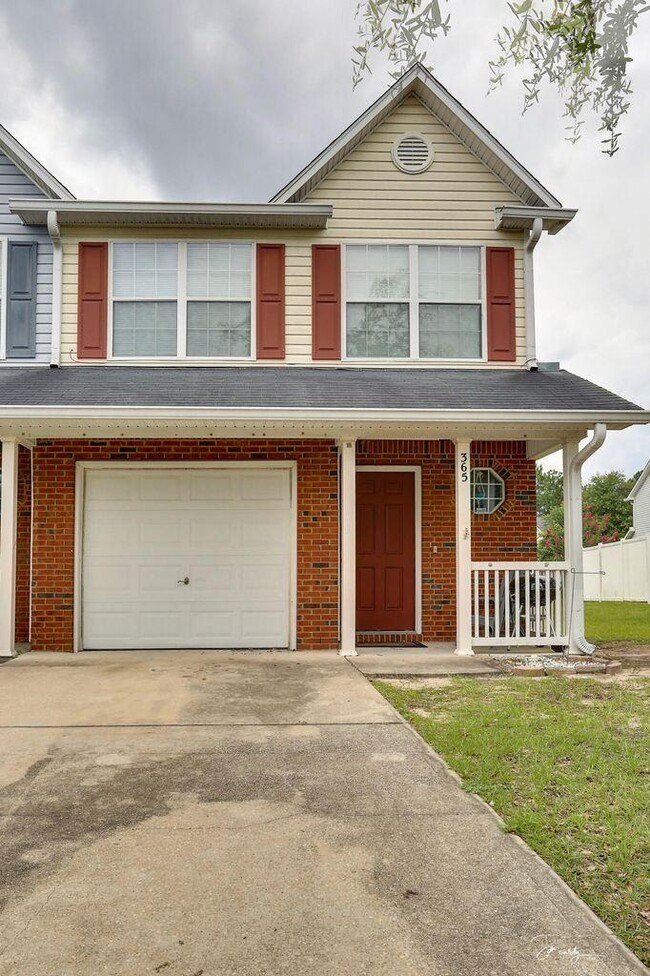 Building Photo - 365 Crooked Pine Trail