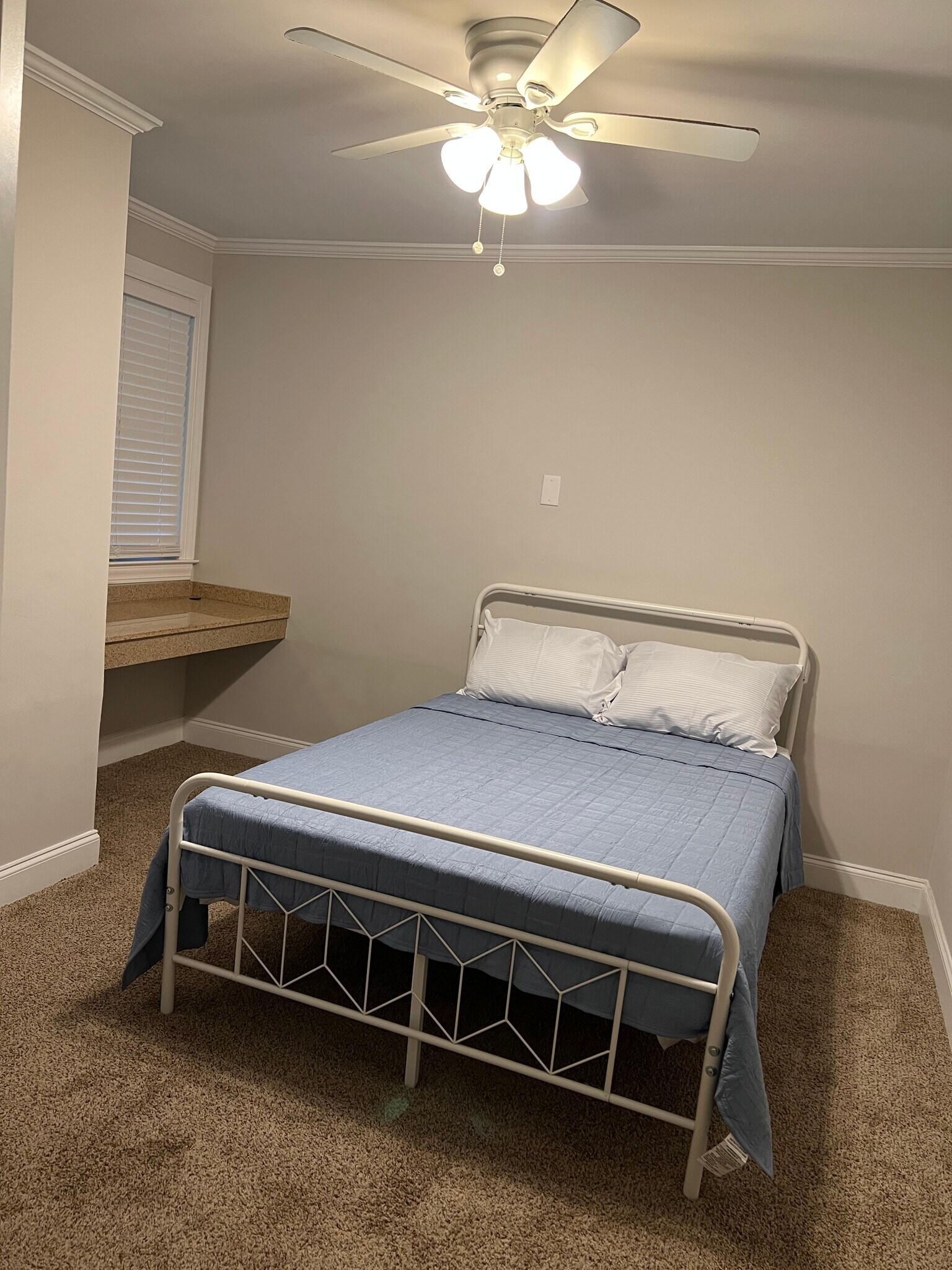 Building Photo - 2100 Old Taylor Rd