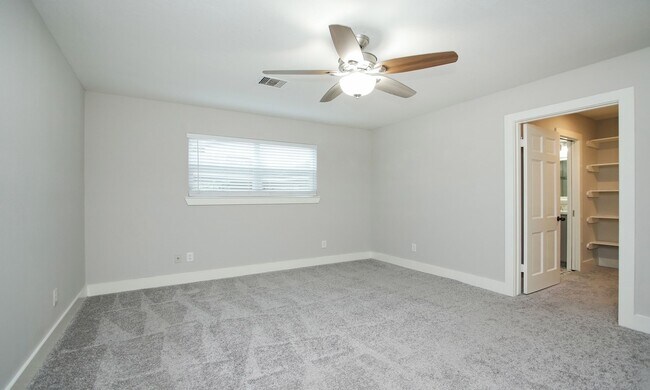 Building Photo - 5815 Picasso Pl