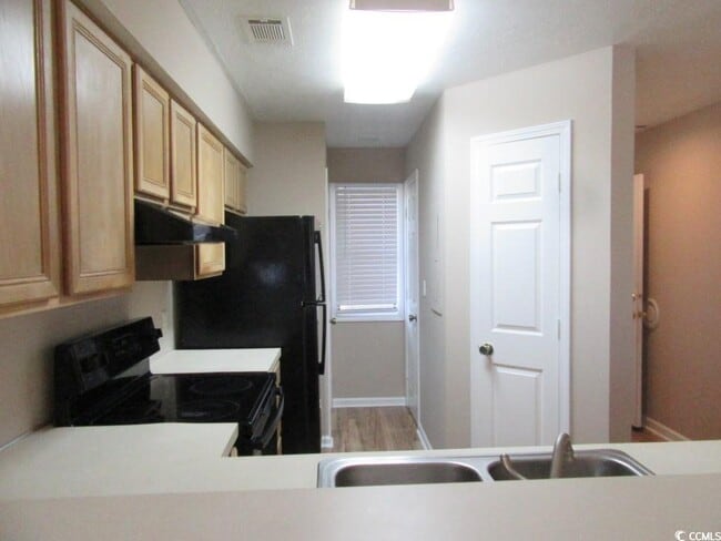 Building Photo - 4107 Pinehurst Cir