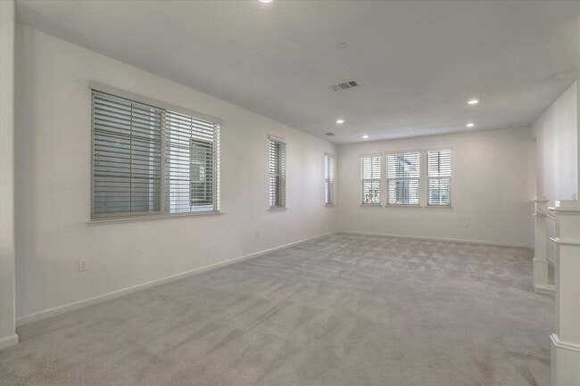 Building Photo - MODERN LUXURY IN SCENIC COMMUNICATIONS HILL LIGHT-FILLED INTERIORS WITH GREENBELT VIEWS
