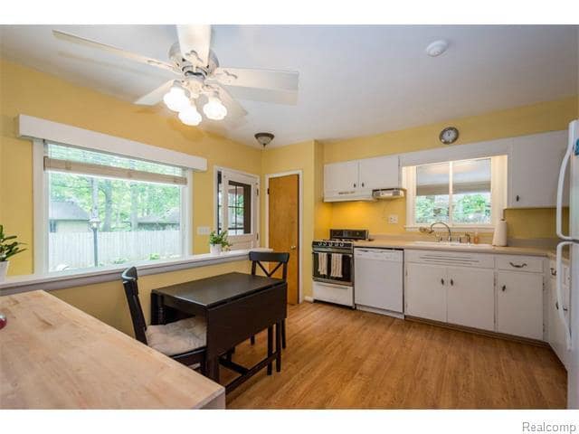 Building Photo - 1811 Alhambra Dr