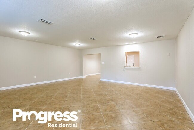Building Photo - 3122 47th Ave E