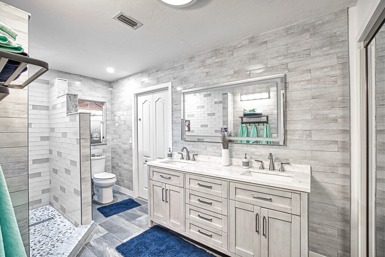Building Photo - 2490 Outrigger Ln