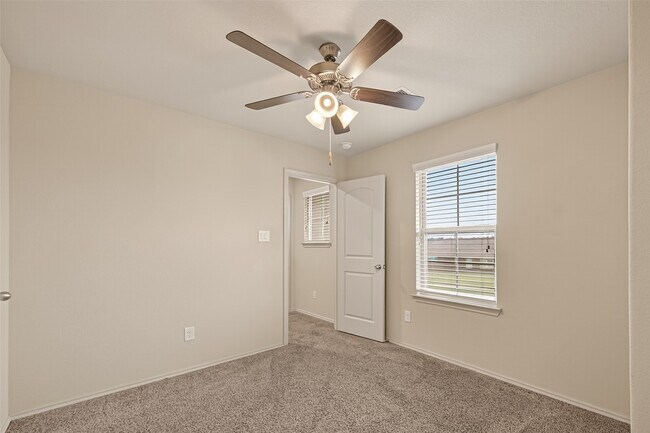 Building Photo - 23506 Umbrella Pine Dr