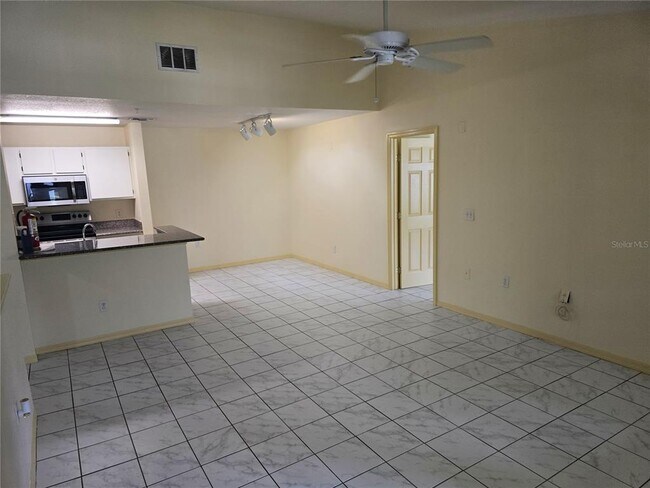 Building Photo - 7428 Vista Way