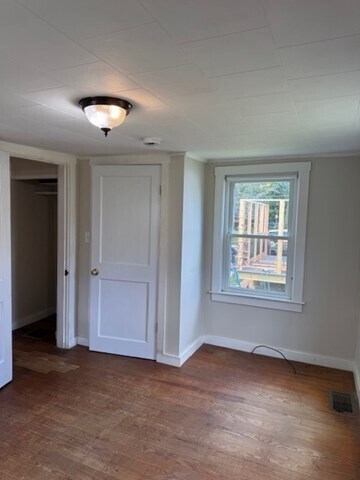 Building Photo - 44 Grove St