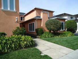 Building Photo - 1665 Brookvale Dr