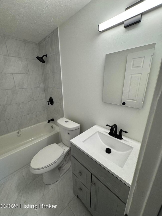 Building Photo - 6605 Vandre Ave