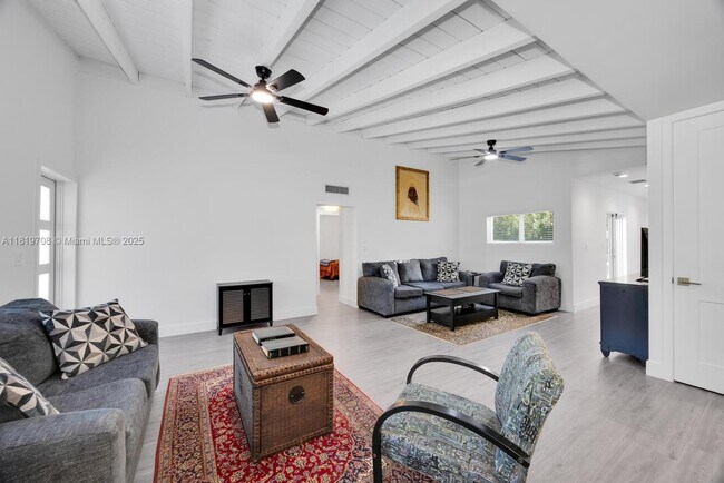 Building Photo - 6700 SW 62nd Ct